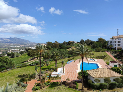 Unique three bedroom en-suite corner penthouse