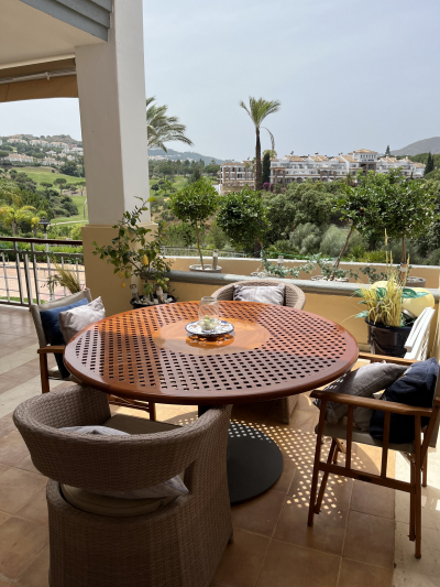 Ample 3-Bedroom townhouse west facing,