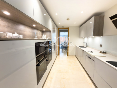Stunning Single-Story Corner Penthouse with Panoramic Views